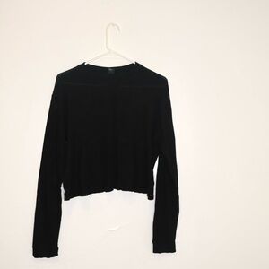 Wild Fable Long Sleeve Cropped Crewneck - Black
